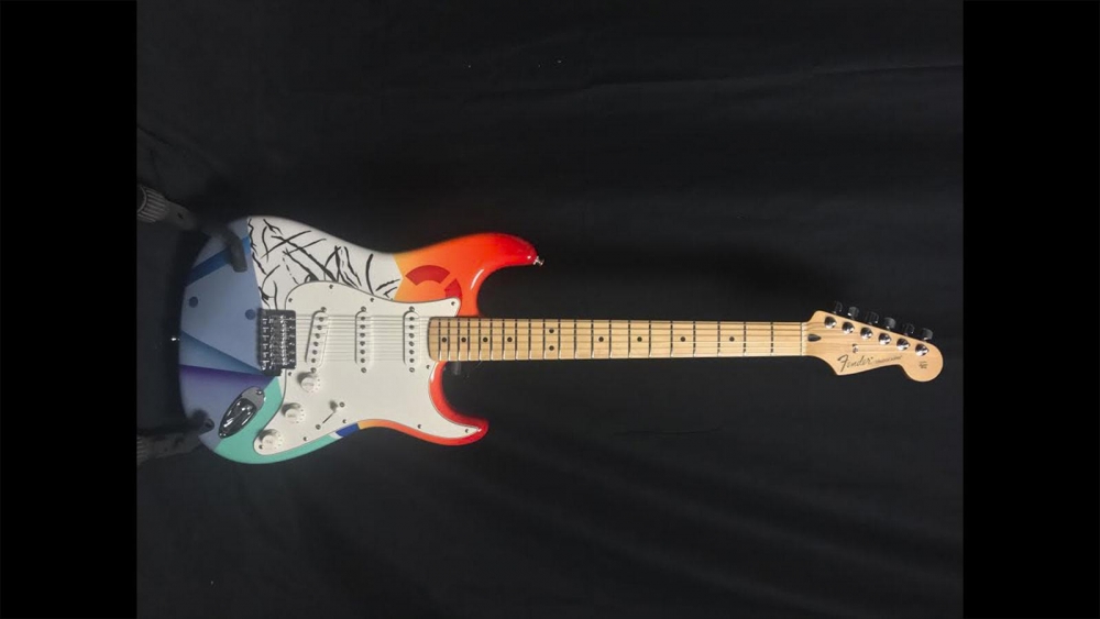Fender Stratocaster with Crash Style Graphic