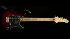 Yamaha Pacifica Pac-012 Deluxe