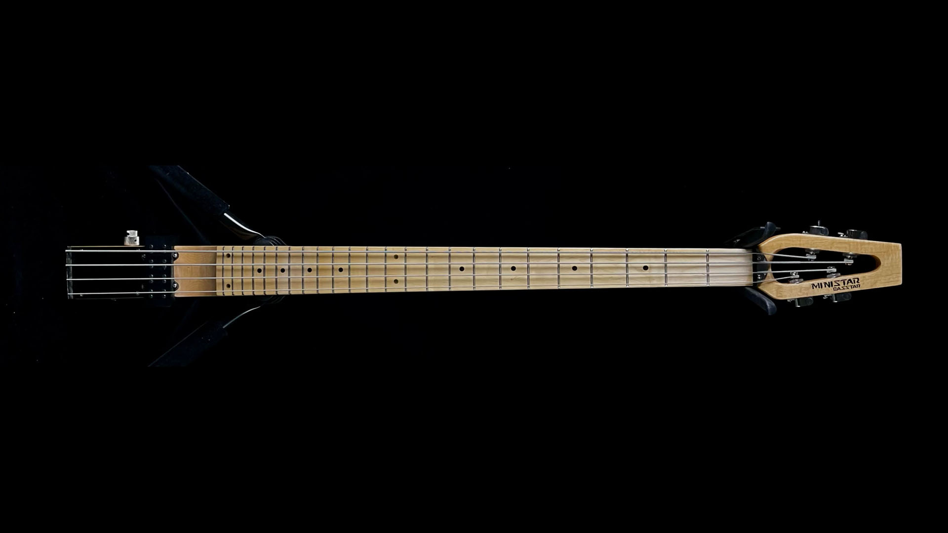 MINISTAR　トラベルギター Ed Roman Guitars