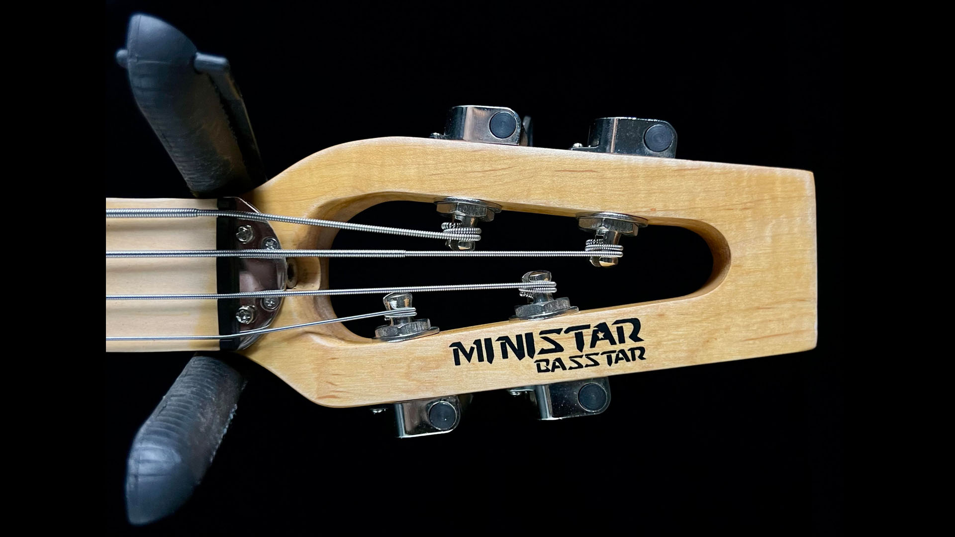 Ed Roman Guitars
