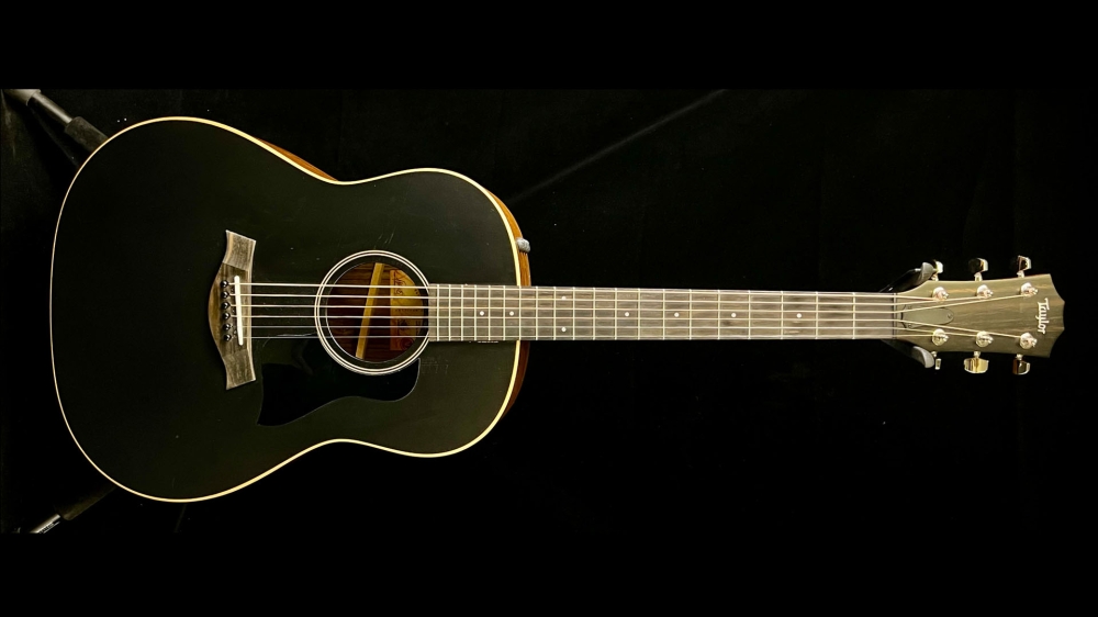Taylor AD17E Blacktop Grand Pacific