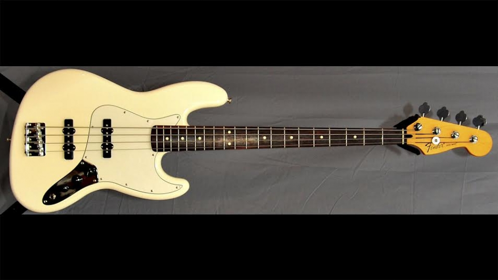 Fender Standard Jazz Bass Arctic White Sold