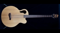 Tacoma Thunderchief CB10C Acoustic Electric Bass